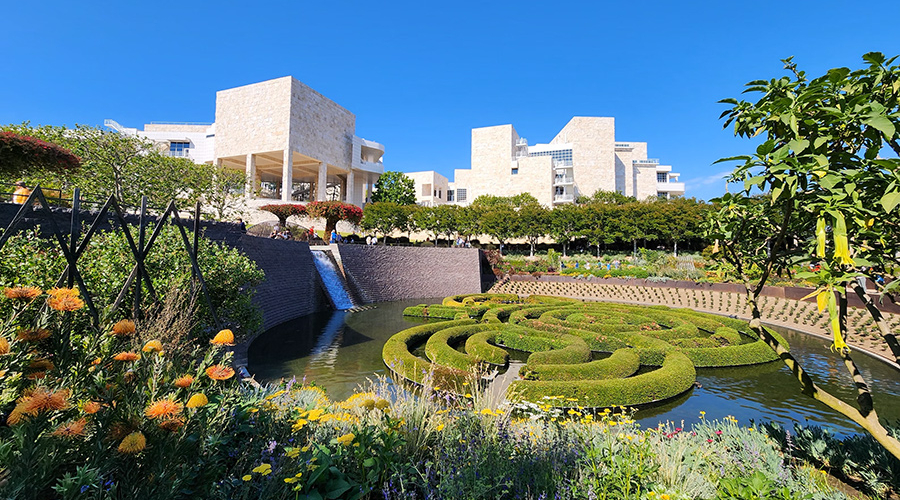 Decorative garden designed by Roert Irwin at The Getty Center 