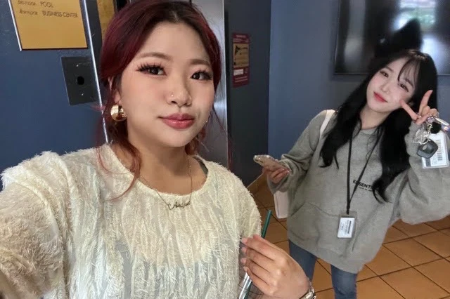 Kim Sisters, Avalynn (left) and Yessica Kim.