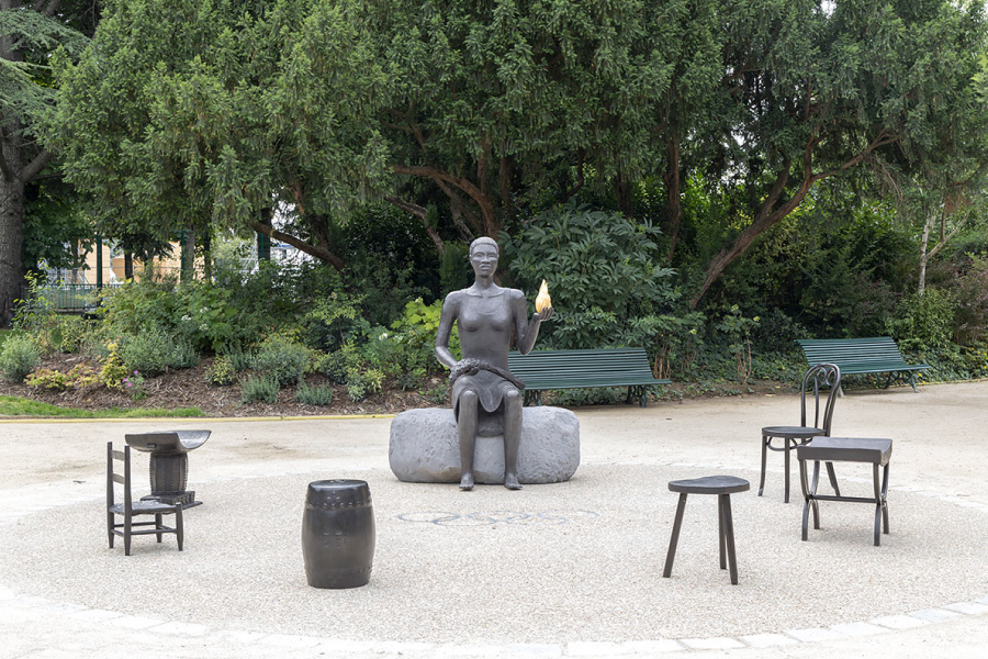 Alison Saar, Salon, 2024, Paris Olympic sculpture; photograph by Fred Mauviel/City of Paris