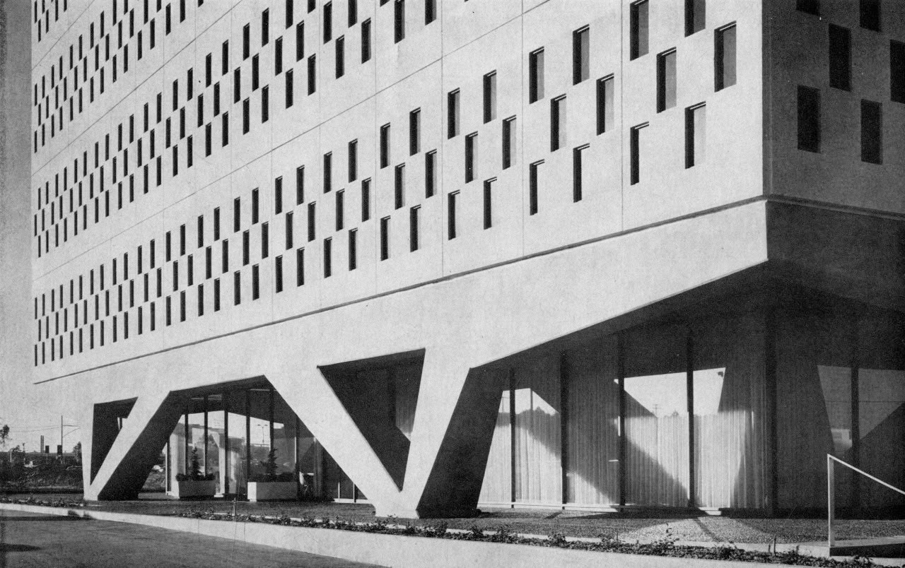 Ahmanson Hall as the IBM aerospace headquarters in the 1960s. Arts and Architecture, October 1964.