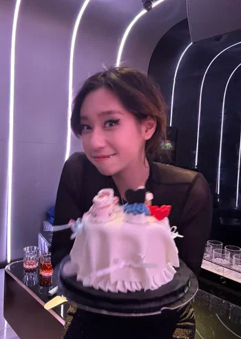 zhiyin huang