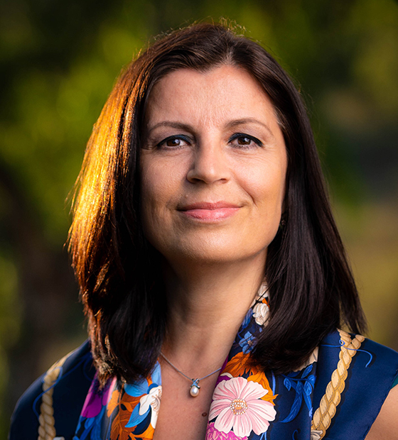 Elsa Harris faculty portrait