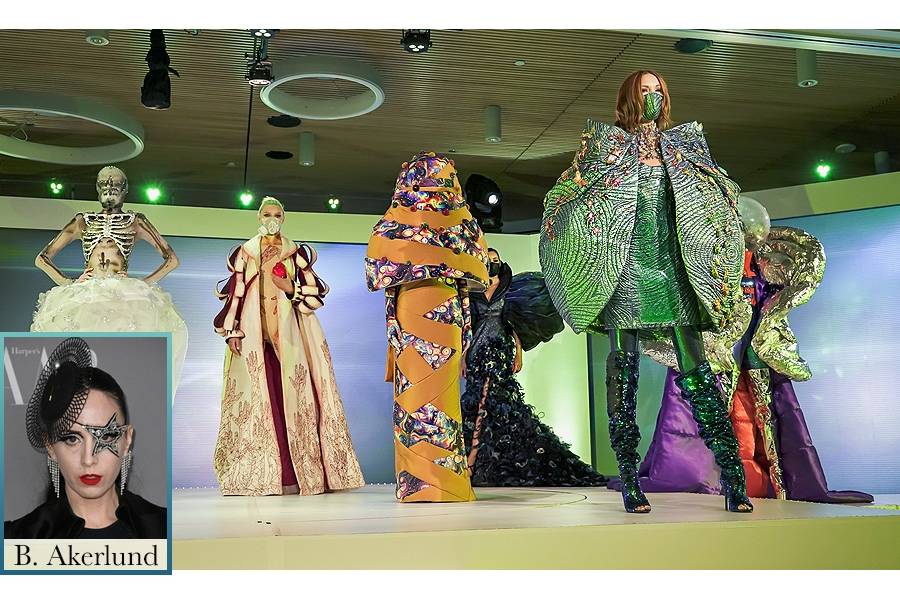 Acclaimed celebrity stylist, B. Akerlund, presented the Senior class with a direction to create edgy, fashion-forward social distancing looks of the future for a consumer who wants to stay safe from future pandemics.