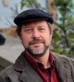 Portrait of Rob Davidson