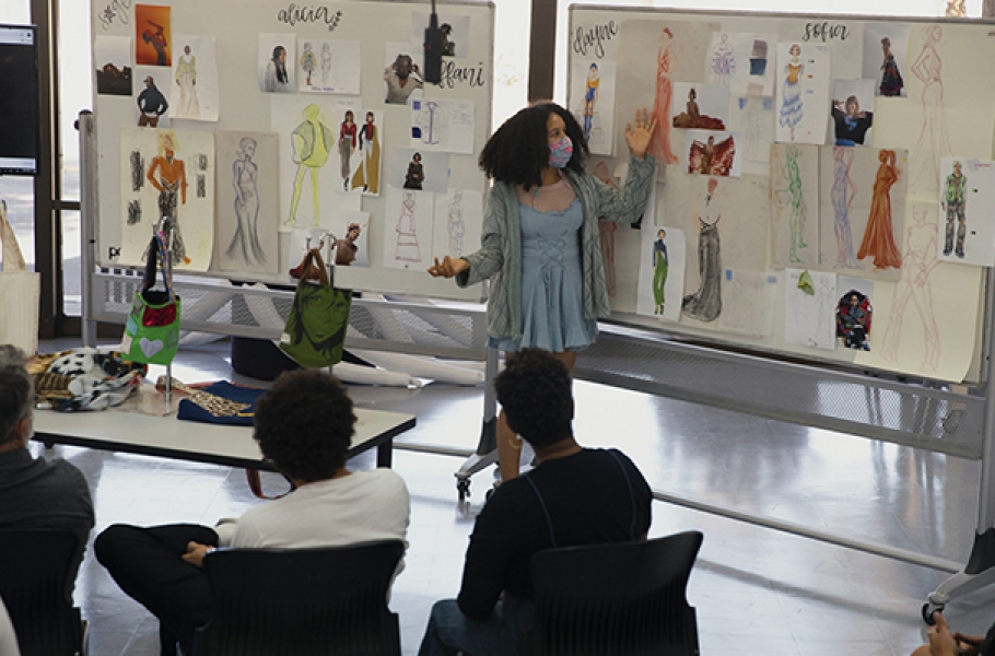 A student during final presentations at Summer of Style at Otis College.